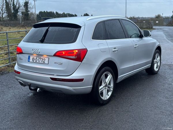 Audi Q5 SUV, Diesel, 2010, Silver