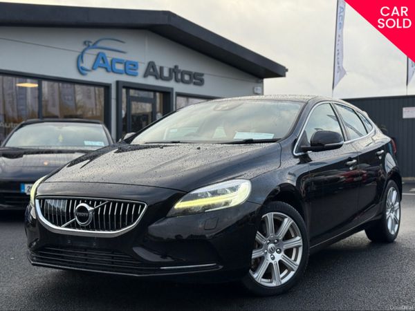 Volvo V40 Hatchback, Diesel, 2018, Black