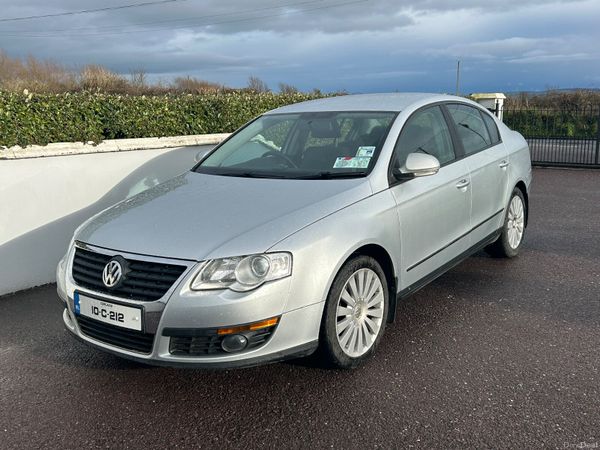 Volkswagen Passat Saloon, Diesel, 2010, Silver