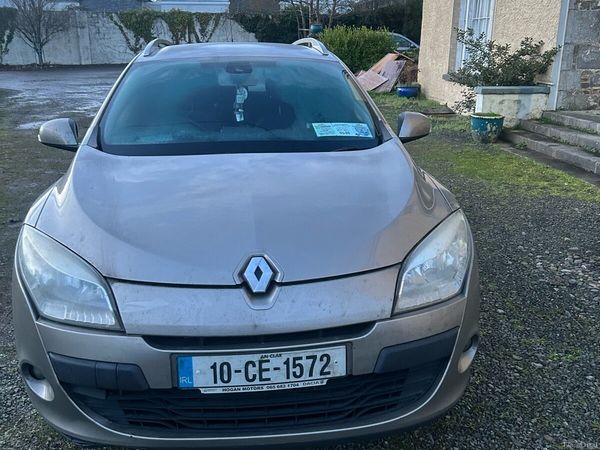 Renault Megane Estate, Diesel, 2010, Gold