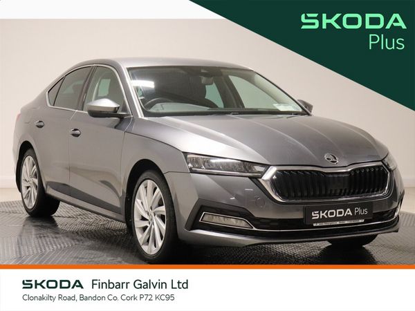 Skoda Octavia Saloon, Diesel, 2023, Grey