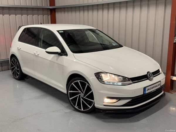 Volkswagen Golf Hatchback, Diesel, 2017, White