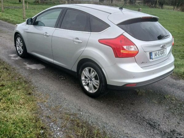 Ford Focus Hatchback, Petrol, 2014, Silver