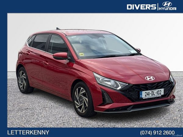 Hyundai i20 Hatchback, Petrol, 2024, Red