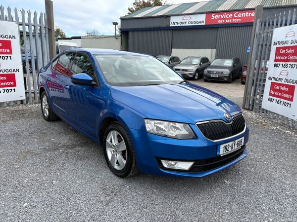 Skoda Octavia Saloon, Diesel, 2016, Blue