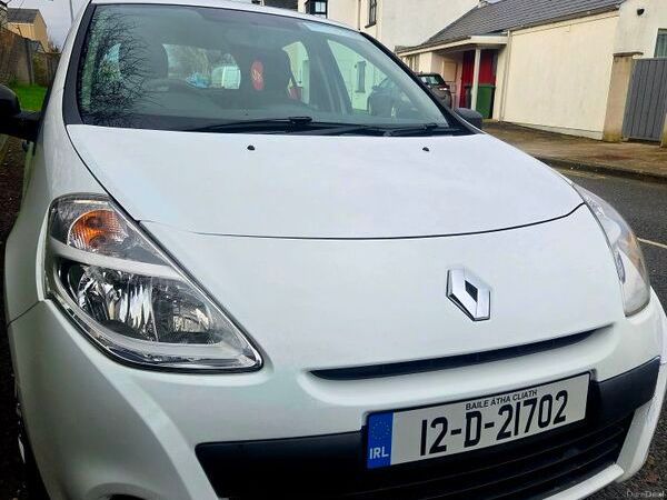 Renault Clio Hatchback, Ethanol Petrol, 2012, White