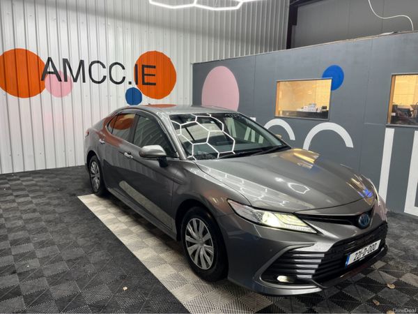 Toyota Camry Saloon, Petrol Hybrid, 2022, Grey