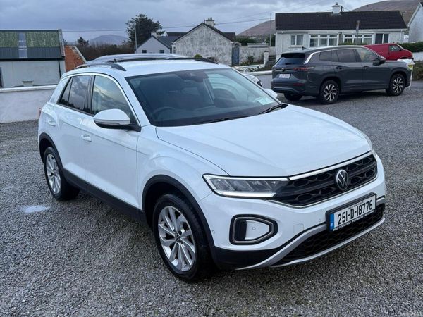 Volkswagen T-Roc SUV, Diesel, 2025, White