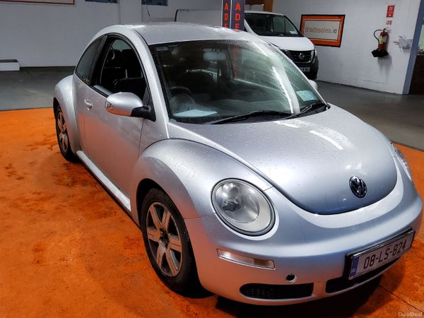 Volkswagen Beetle Hatchback, Petrol, 2008, Silver