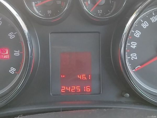 Opel Astra Hatchback, Petrol, 2012, Black