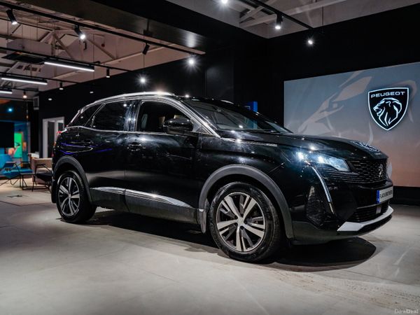Peugeot 3008 MPV, Diesel, 2023, Black