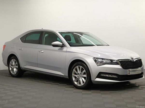 Skoda Superb Hatchback, Diesel, 2023, Silver