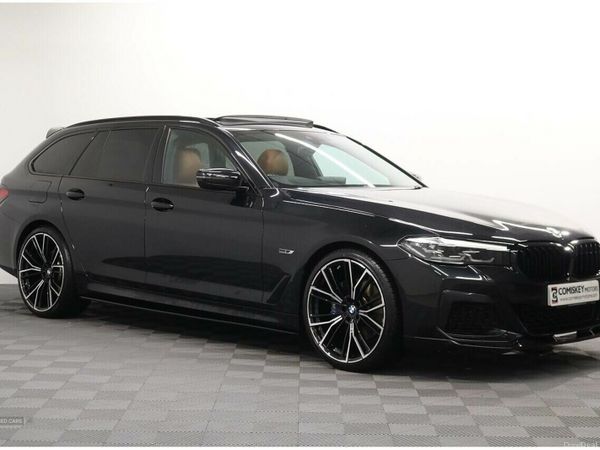 BMW 5-Series Estate, Petrol Hybrid, 2023, Black