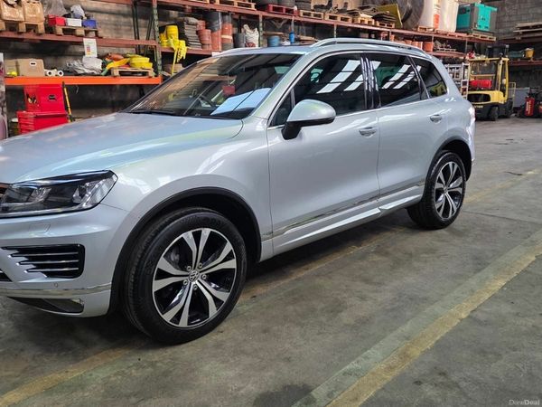 Volkswagen Touareg SUV, Diesel, 2016, Silver