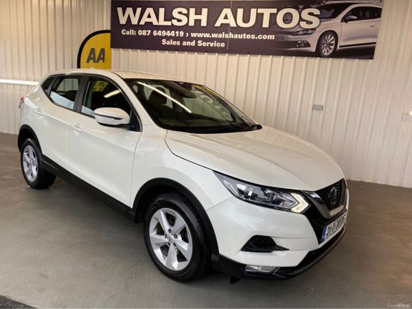 Nissan Qashqai MPV, Petrol, 2021, White
