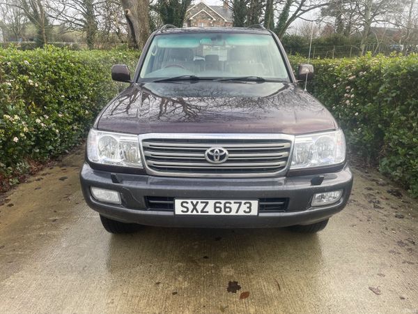 Toyota Land Cruiser SUV, Diesel, 2007, Red