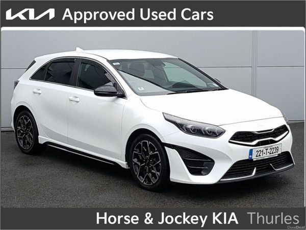 Kia Ceed Hatchback, Diesel Hybrid, 2022, White