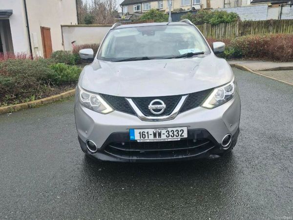 Nissan Qashqai Hatchback, Diesel, 2016, Silver