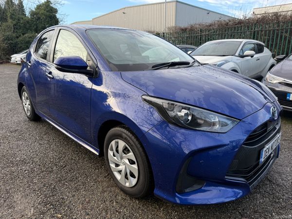 Toyota Yaris Hatchback, Petrol Hybrid, 2021, Blue
