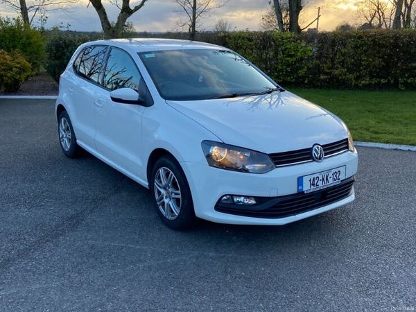 Volkswagen Polo Hatchback, Petrol, 2014, White