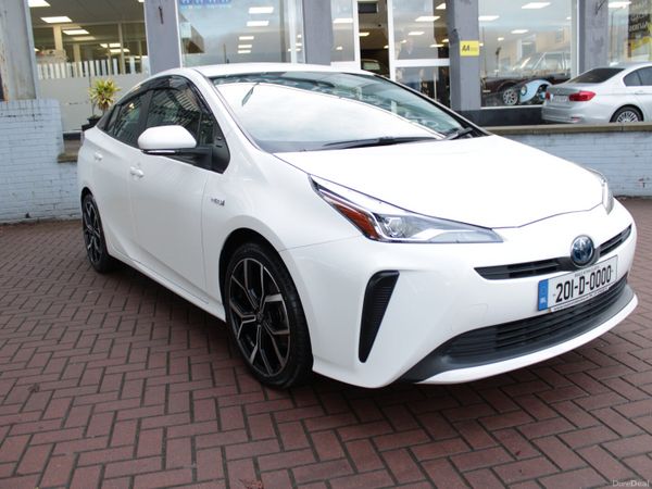 Toyota Prius Hatchback, Petrol Hybrid, 2020, White
