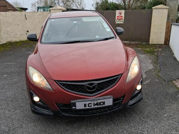 Mazda Mazda6 Hatchback, Diesel, 2011, Red