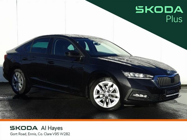 Skoda Octavia Saloon, Diesel, 2023, Black