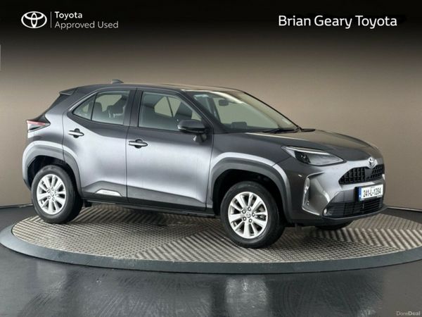Toyota Yaris Cross Hatchback, Petrol Hybrid, 2024, Grey