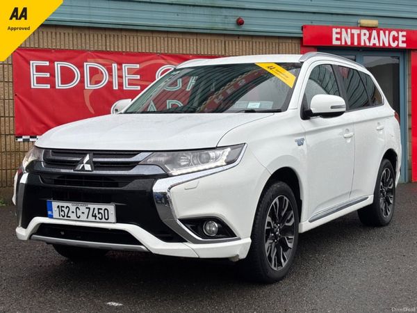 Mitsubishi Outlander SUV, Petrol Plug-in Hybrid, 2015, White