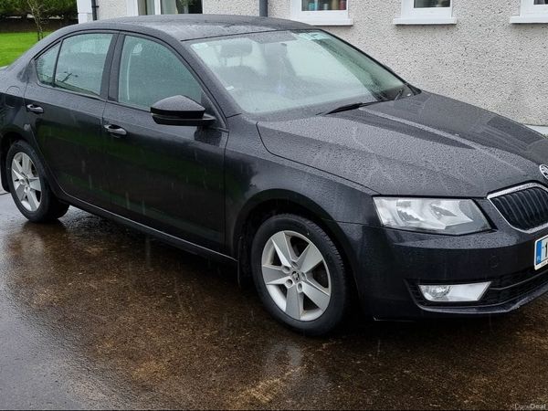 Skoda Octavia Saloon, Diesel, 2016, Black
