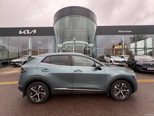 Kia Sportage MPV, Diesel, 2024, Grey