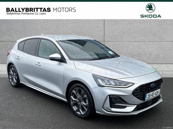 Ford Focus Hatchback, Petrol Hybrid, 2025, Grey