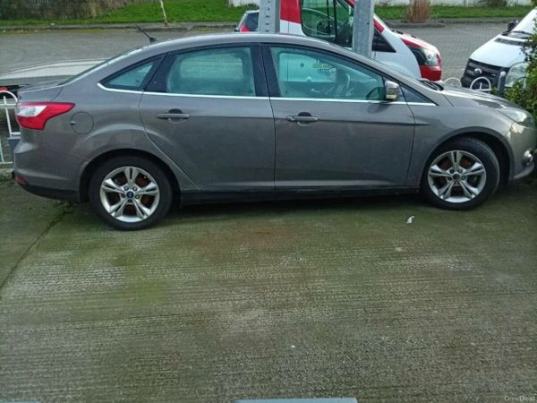 Ford Focus Saloon, Diesel, 2012, Brown