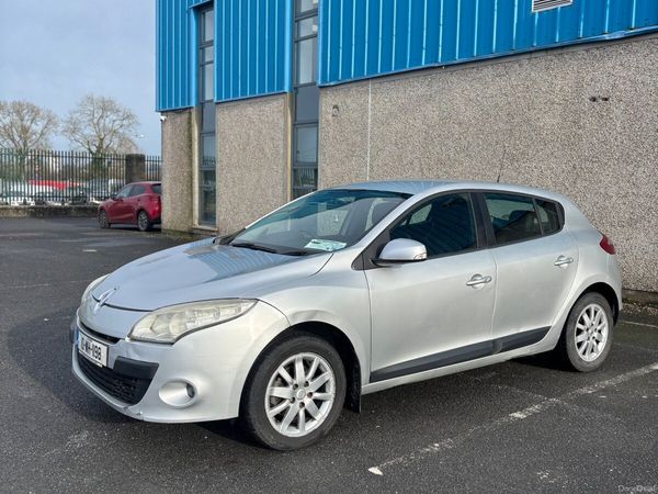 Renault Megane Hatchback, Diesel, 2010, Silver