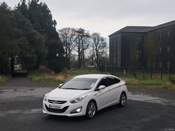 Hyundai i40 Saloon, Diesel, 2012, White