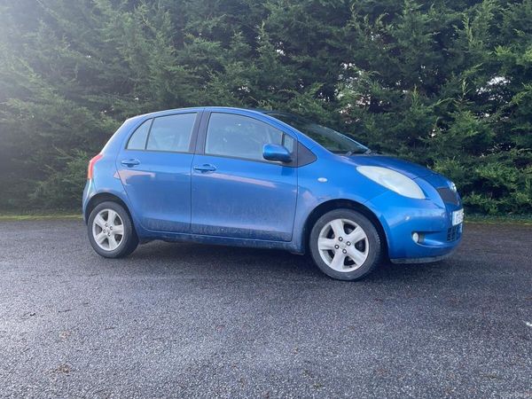 Toyota Yaris Hatchback, Petrol, 2007, Blue