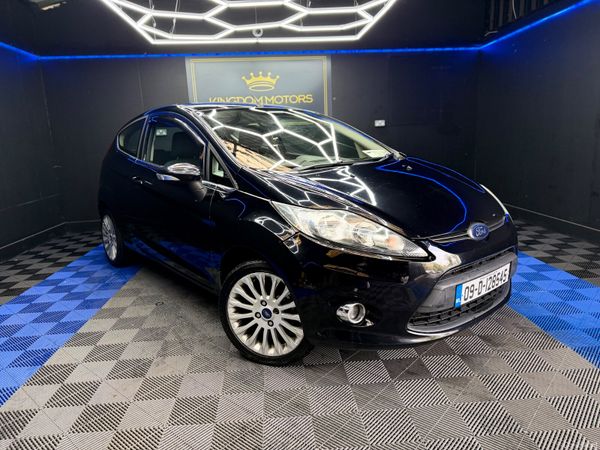 Ford Fiesta Hatchback, Petrol, 2009, Black