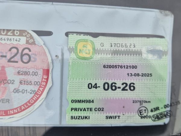 Suzuki Swift Hatchback, Petrol, 2009, Silver