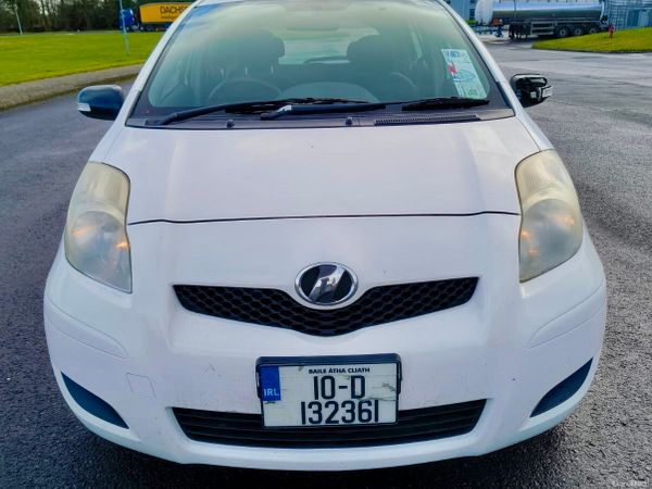 Toyota Vitz Hatchback, Petrol, 2010, White