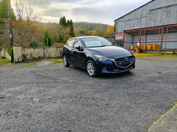 Mazda Demio Hatchback, Petrol, 2015, Blue