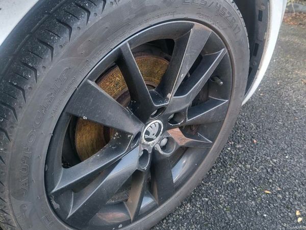 Skoda Octavia Estate, Diesel, 2017, White