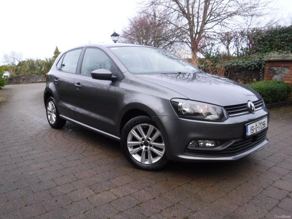 Volkswagen Polo Hatchback, Petrol, 2015, Grey