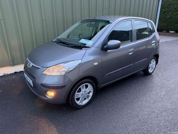 Hyundai i10 Hatchback, Petrol, 2010, Grey