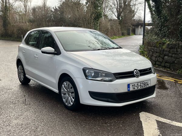 Volkswagen Polo Hatchback, Petrol, 2012, White
