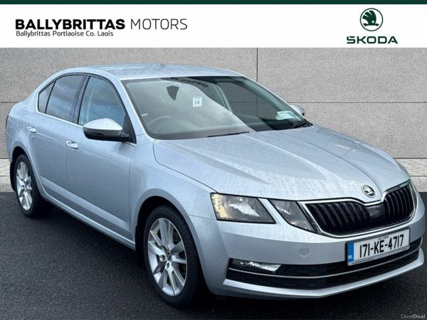 Skoda Octavia Saloon, Diesel, 2017, Silver