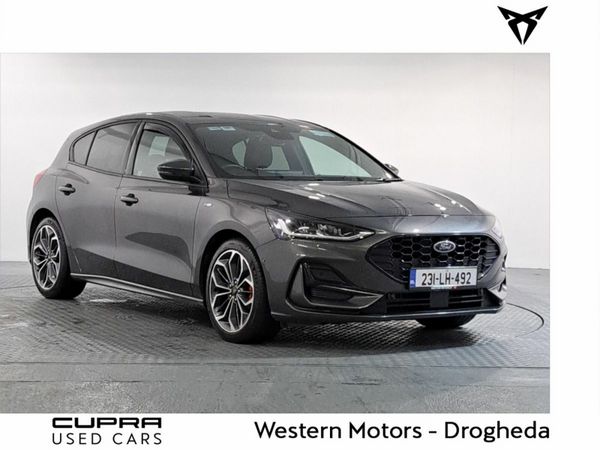 Ford Focus Hatchback, Petrol, 2023, Grey
