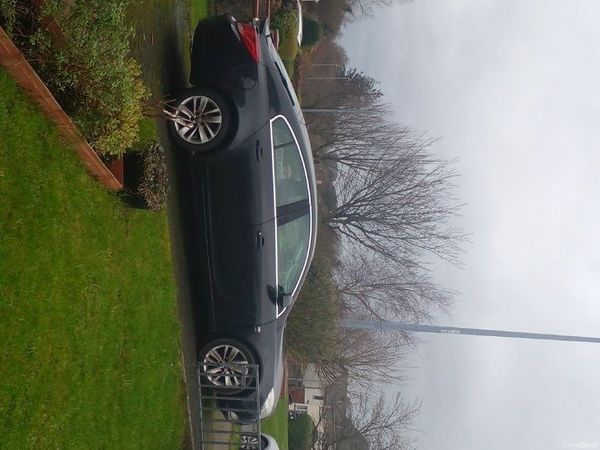 Vauxhall Insignia Hatchback, Diesel, 2012, Black