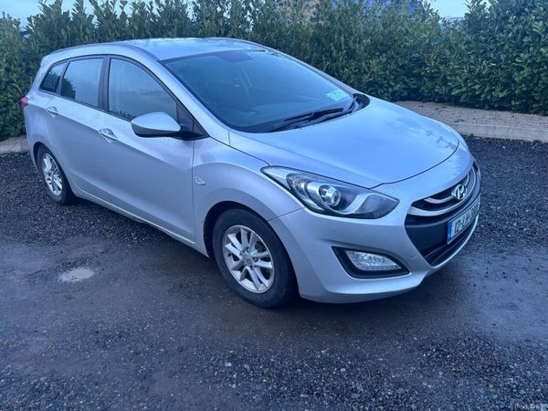 Hyundai i30 Estate, Diesel, 2012, Silver