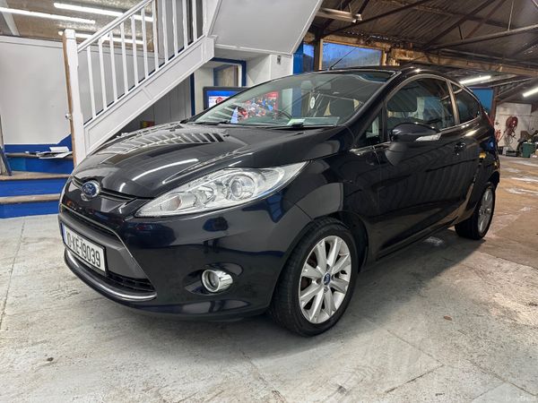 Ford Fiesta Hatchback, Petrol, 2010, Black