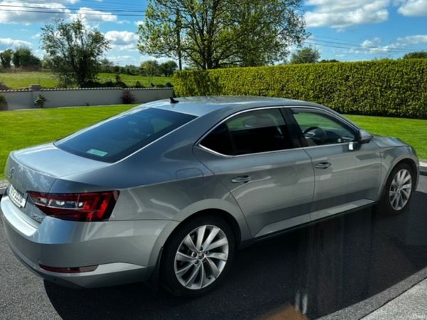 Skoda Superb Saloon, Diesel, 2016, Grey